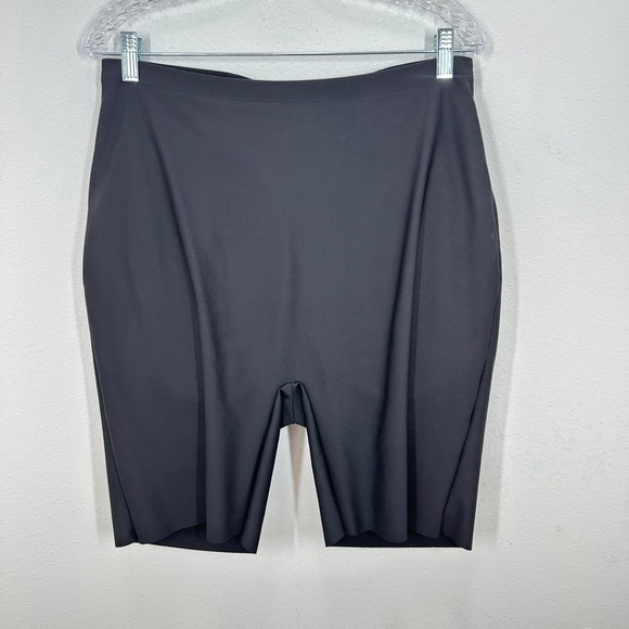 SKIMS Body Butt Lifting Short Onyx Black Size 2X NWT Padded Shapewear Shorts